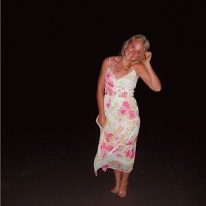 Francesca's Collections Pink and White Floral Dress